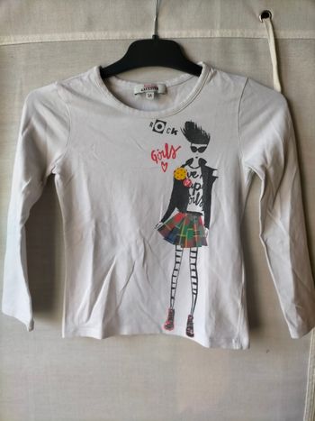 Très joli tee shirt Jean Paul Gaultier 5 ans