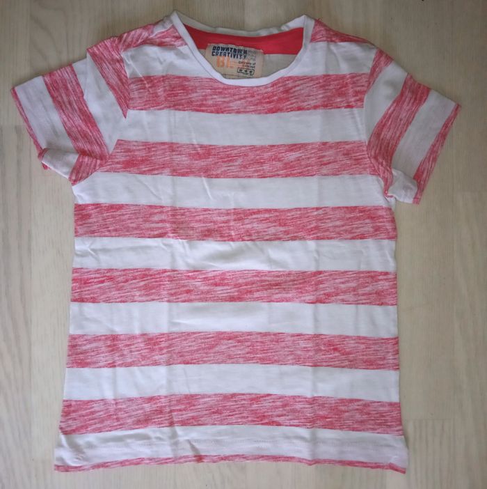 Tee-shirt à rayures rouges Primark T. 6 ans