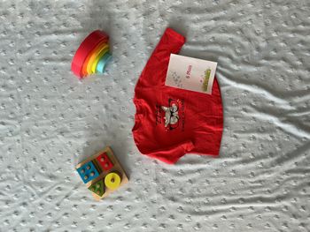 teeshirt manches longues rouge inscription devant 6 mois kimbaloo