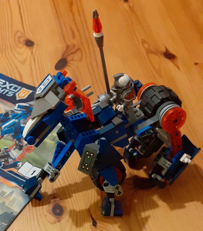 LEGO Nexo Knights - 7031 - Le méca cheval - photo numéro 2