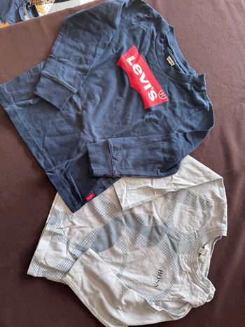 Lot 1 shirt Boss + 1 t-shirt Levi’s 2 ans