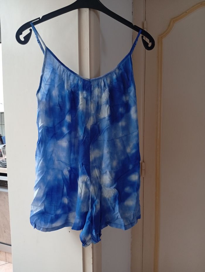 Combishort XS NEUF Bershka - photo numéro 1