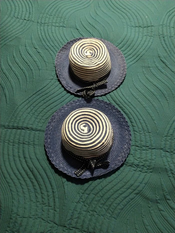 Lot de 2 chapeau bleu et blanc - photo numéro 2