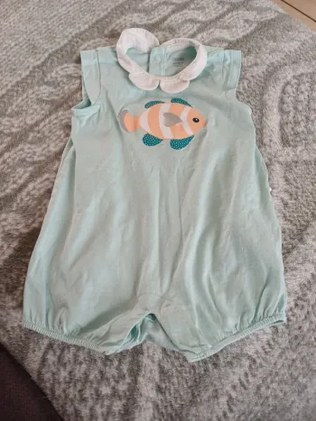 Combinaison okaïdi taille 6mois