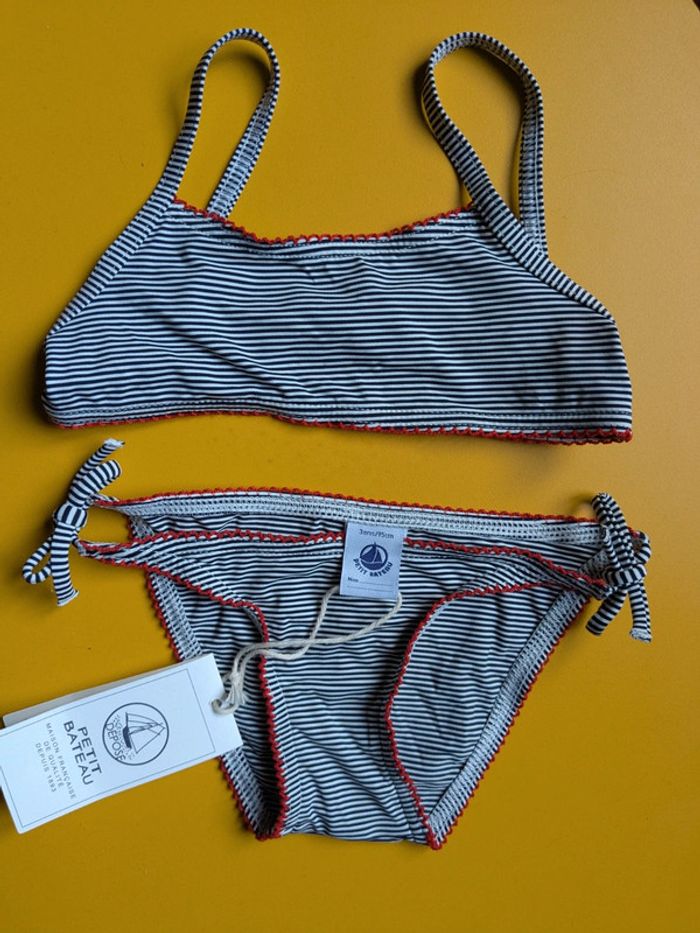 Maillot de bain 2 pièces enfant 3 ans