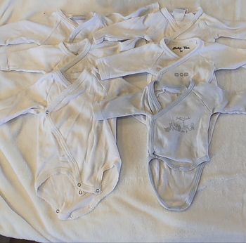 Lot body taille naissance/ 0 mois
