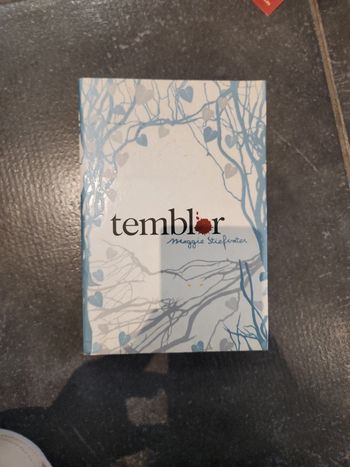 Livre : Tremblor