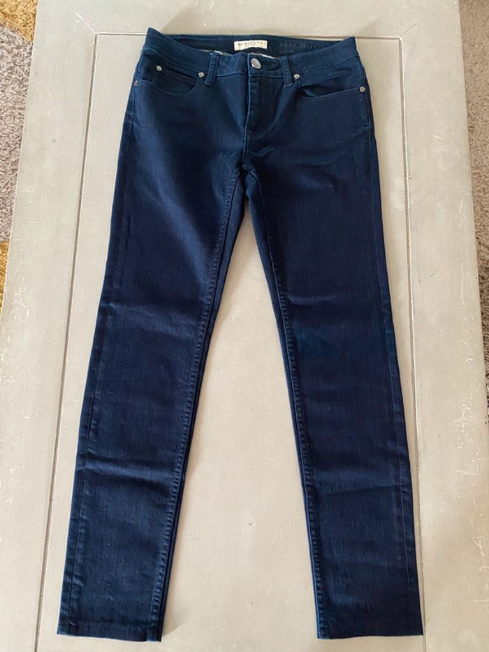 Jeans Burberry modèle Milbourne bleu marine foncé taille S / US 29