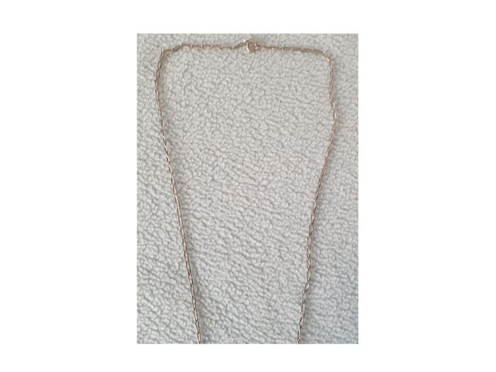 Collier avec pendentif. - photo numéro 2