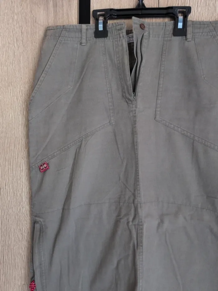 Jupe longue kaki style cargo
 Taille 40 - photo numéro 3