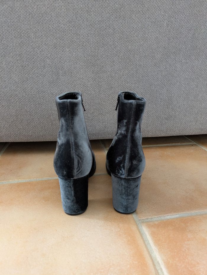 Bottines en velours Versace V1969 - photo numéro 2