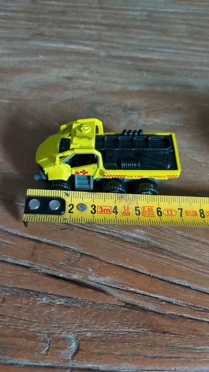 Camion de pompiers jaune Mattel - photo numéro 8