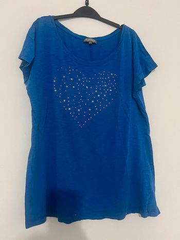 Tee shirt