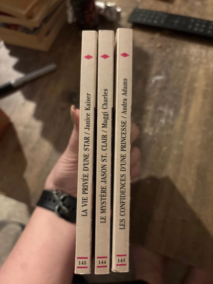 Lot 3 livres harlequin - photo numéro 8