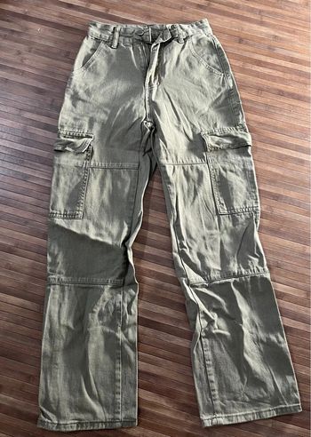 Pantalon cargo vert kaki SHEIN taille XXS