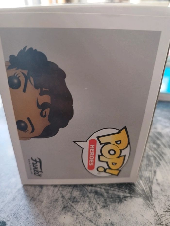 Figurine pop shazam - photo numéro 5