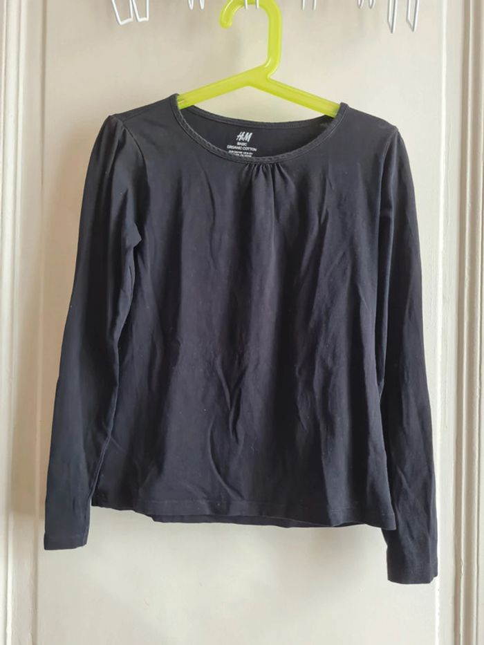 Tee shirt manches longues H&M noir taille 10 ans