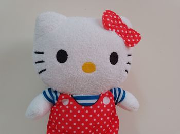 Peluche Hello Kitty 17 cms Sanrio