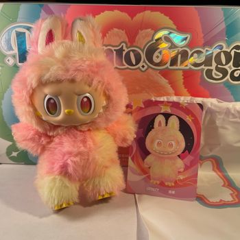 LABUBU Big into Enegy "LOYALTY" – Figurine POP MART authentique
