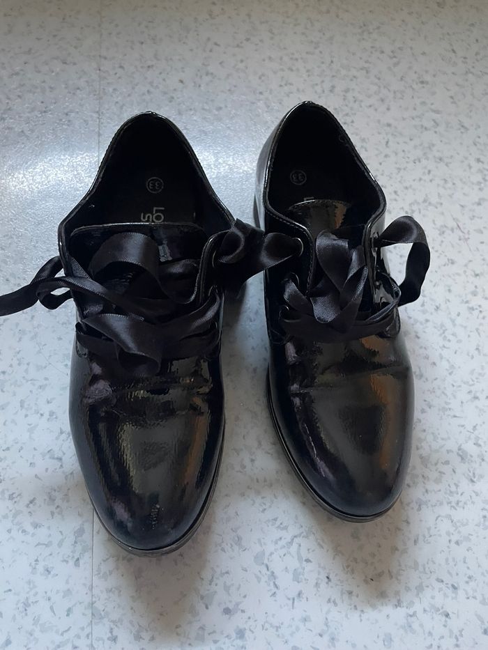 mocassin noir verni à lacets Fille pointure 33 - photo numéro 7