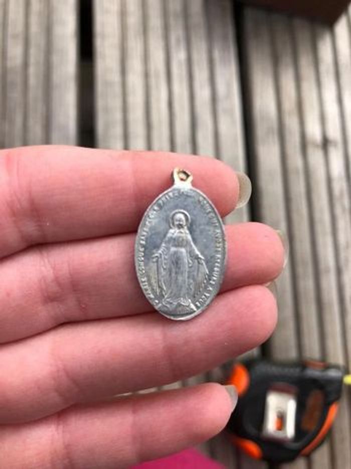 Pendentif marie vintage