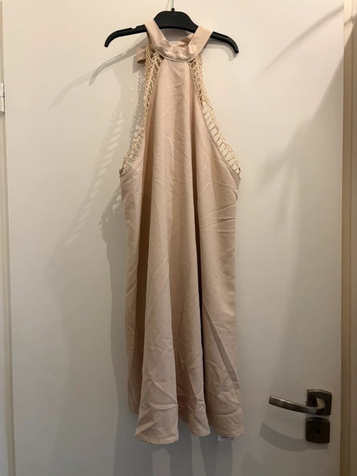 Robe beige - photo numéro 3
