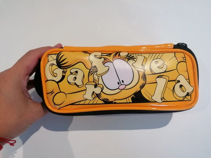 Trousse Garfield 🐱 - photo numéro 2