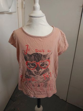 Tee-shirt abricot avec chaton taille 8 ans