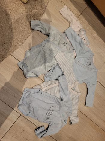 Bodies bébé 1mois