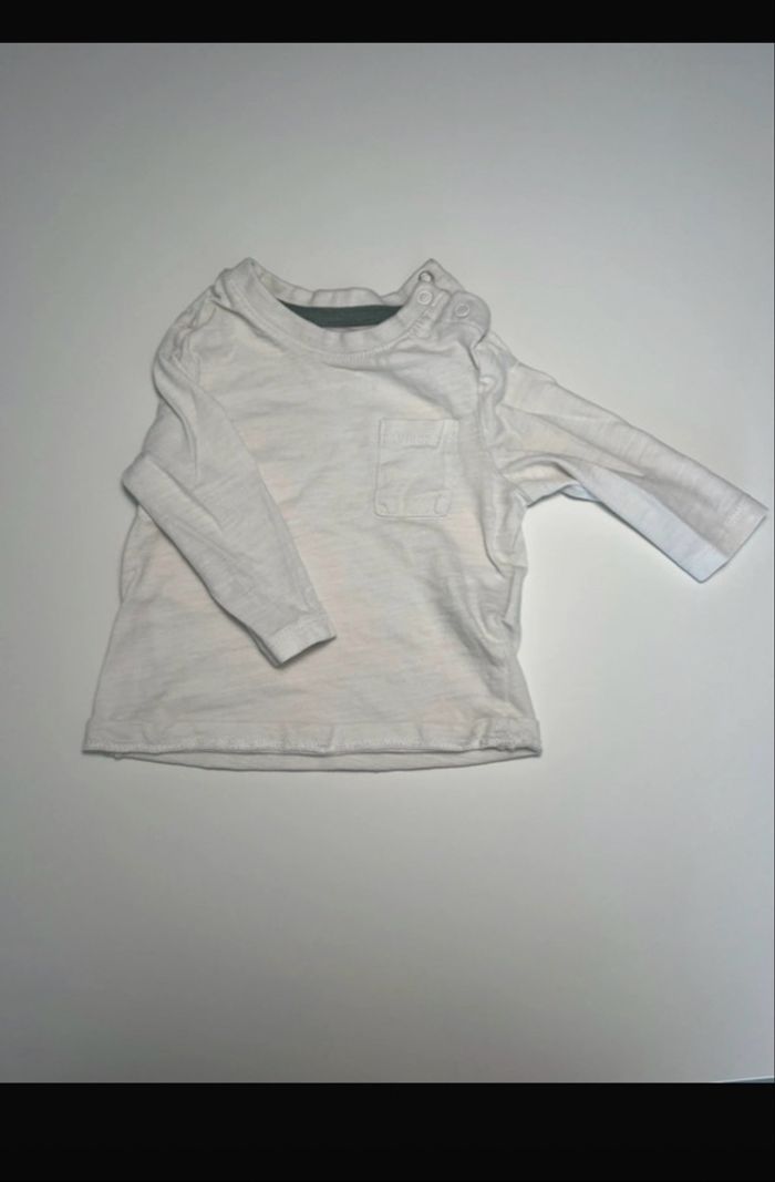 Hauts blanc et beige manches longues