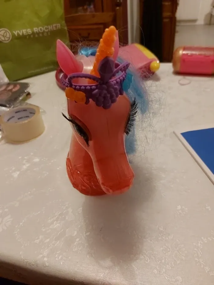 Tête à coiffer licorne barbie