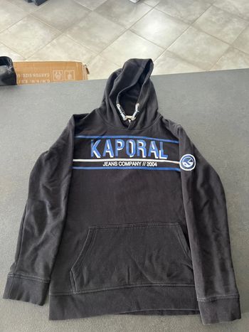 Sweat à capuche kaporal