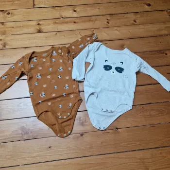 Lot de 2 bodies Kiabi - 24 mois