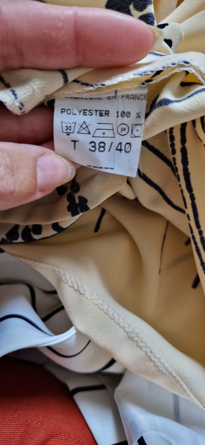 Chemisier afibel boutons bisous taille 38/40 - photo numéro 9