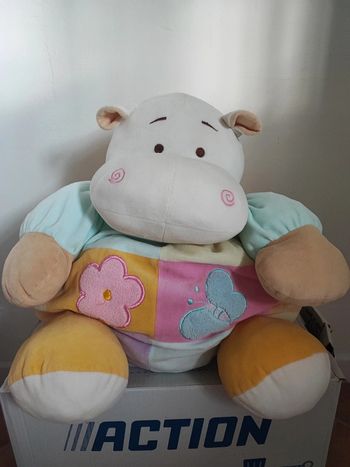 Peluche hippopotame