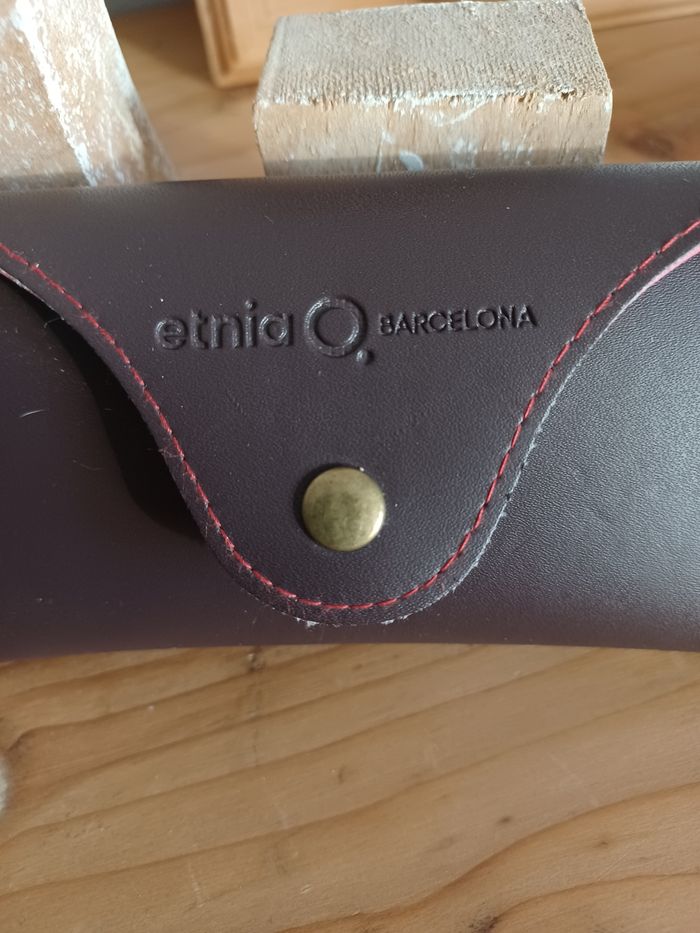 Lunette de soleil Etnia O Barcelona - photo numéro 2