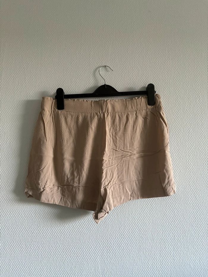Short fluide beige - photo numéro 2