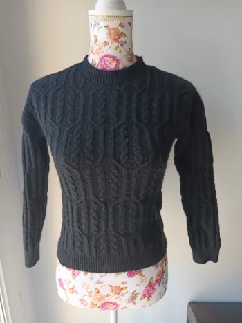 Pull noir