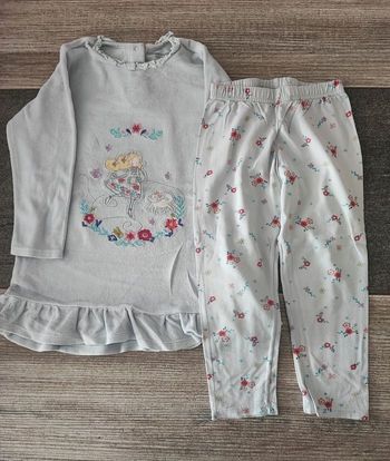 Chemise de nuit et legging 
