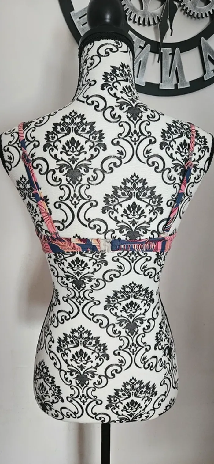 Haut de maillot de bain - photo numéro 4