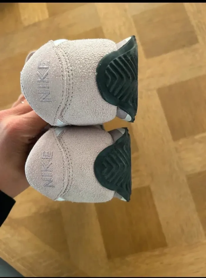Jolie paire baskets ville Nike - photo numéro 5