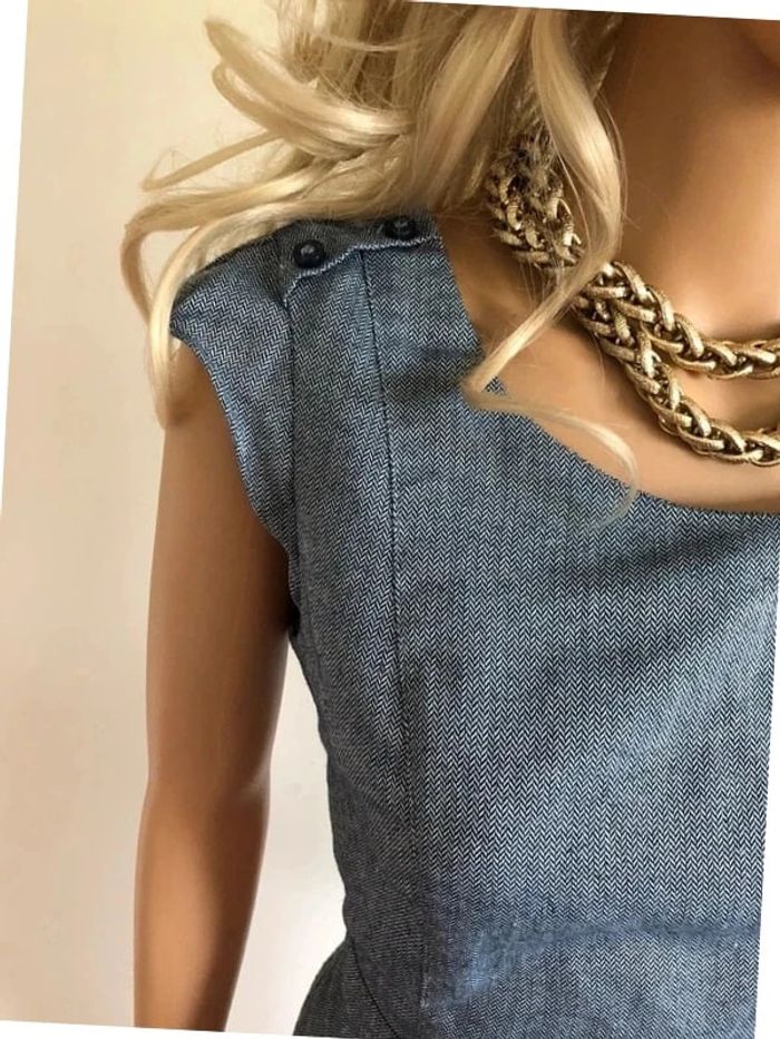Robe bleue à manches courtes Lola Espeleta taille M jamais portée - photo numéro 5