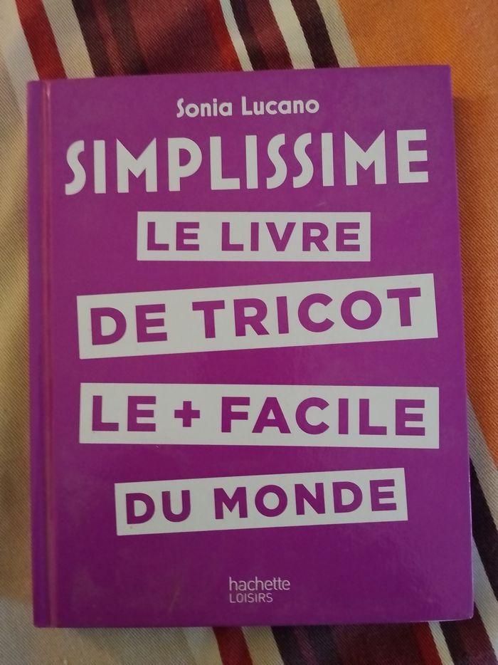 Livre pour débuter le tricot - photo numéro 1