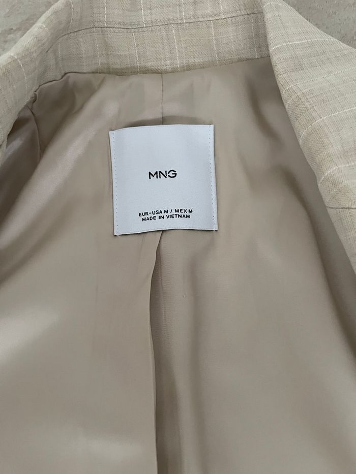 Costume mango, veste taille M pantalon taille 40 taille haute très bon état, 120 - photo numéro 7