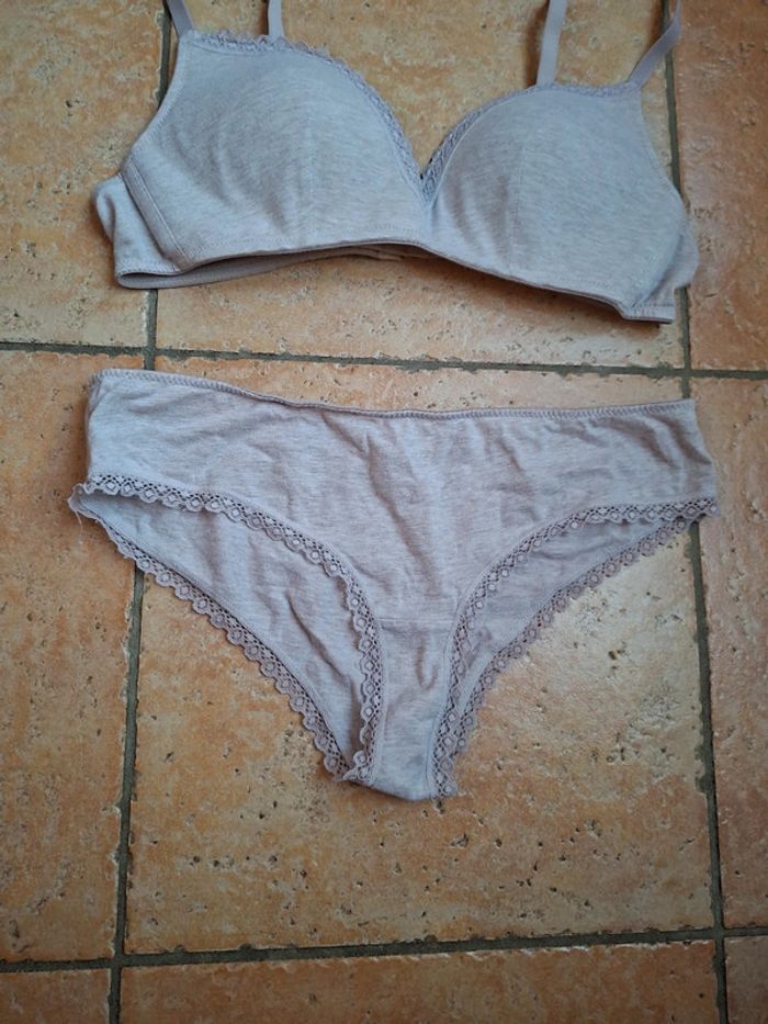 Lot sous vêtements - photo numéro 3