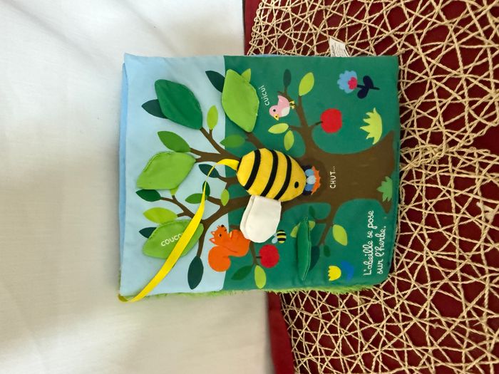 Mon grand livre d'éveil tactile - Mon chemin des chatouilles