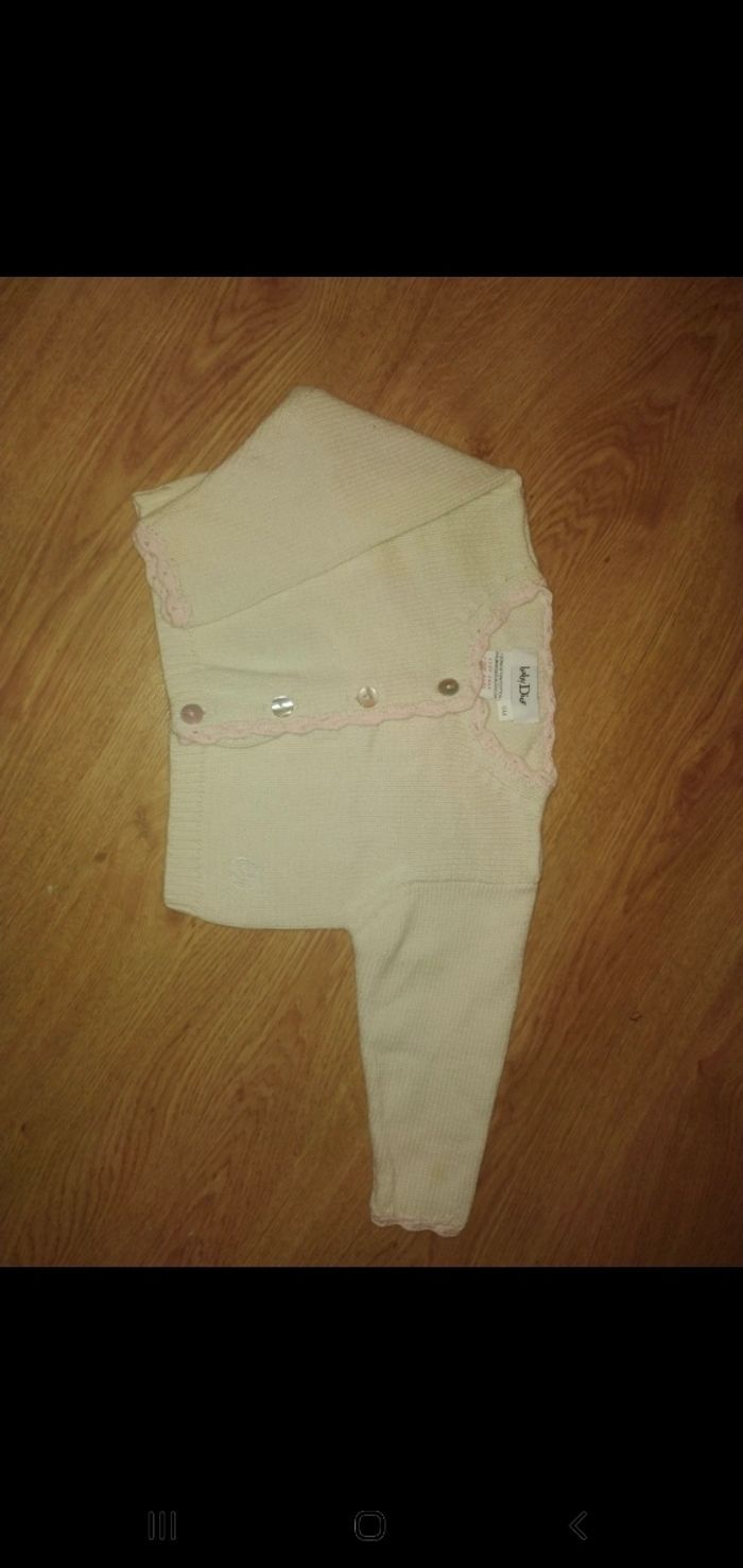 Pull baby dior 6 mois Fille - photo numéro 2