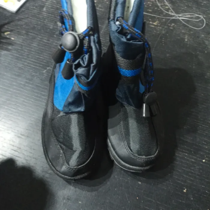 Bottes fourrées taille 30 - photo numéro 2