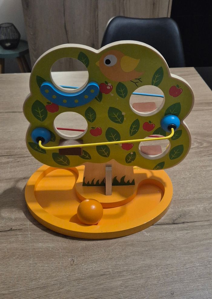 Circuit à balle en bois