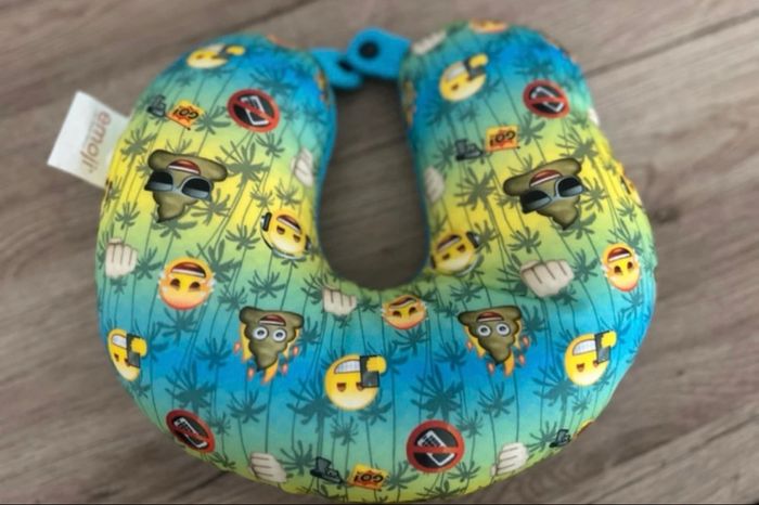 Idéal jeunes enfants en voiture coussin cale nuque enfant Emoji envoi rapide tbe